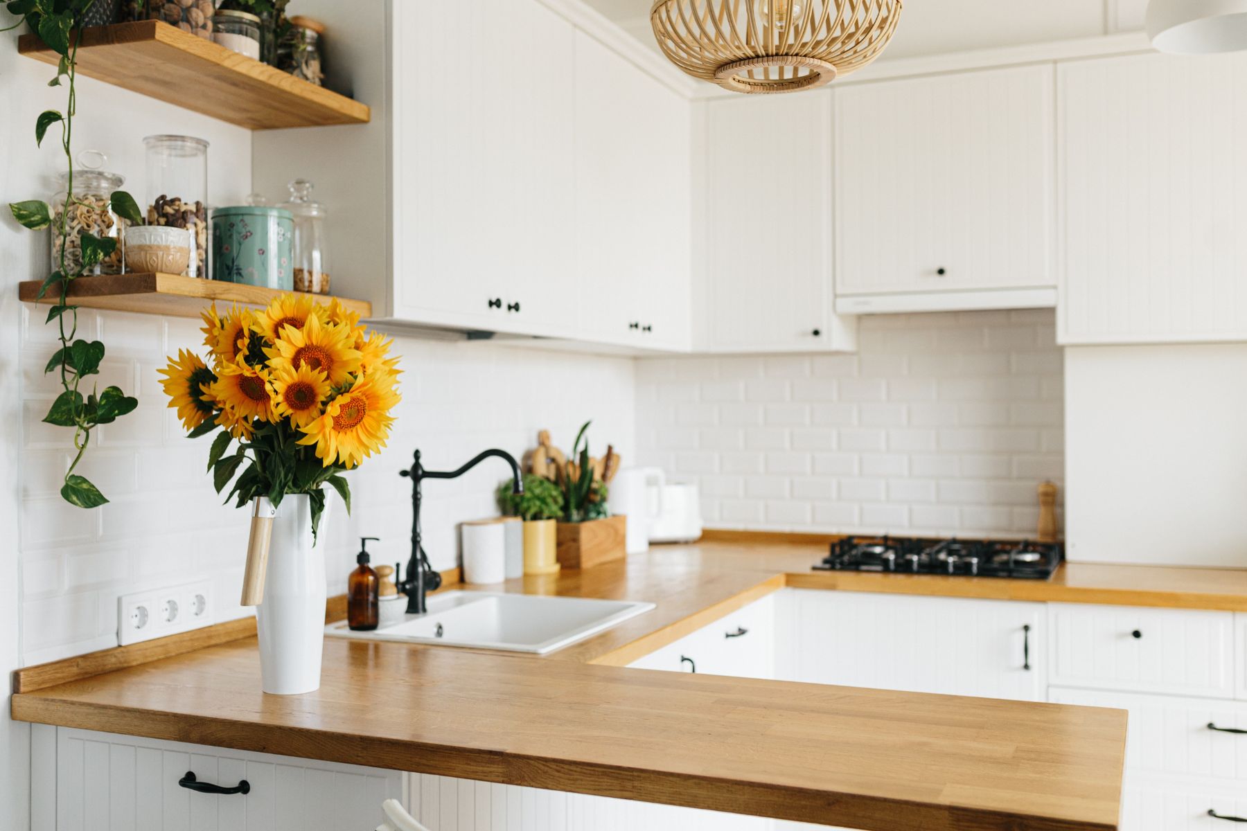 seize the summer for decluttering