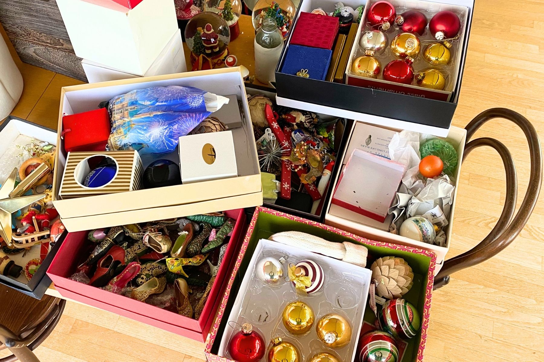 Declutter Holiday decor